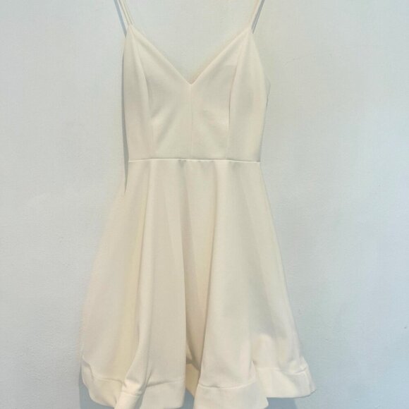 Papaya Dresses & Skirts - Papaya White Mini Flare Dress Size small